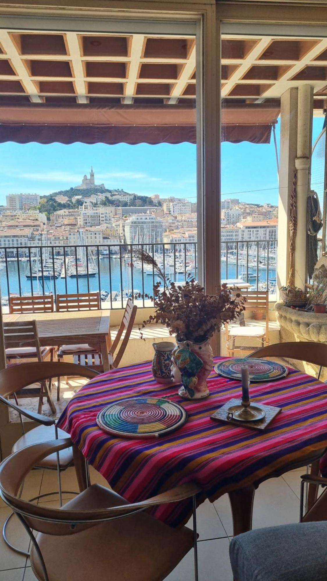 Grand T2 Surplombant Le Vieux Port Marseille Apartment Exterior photo